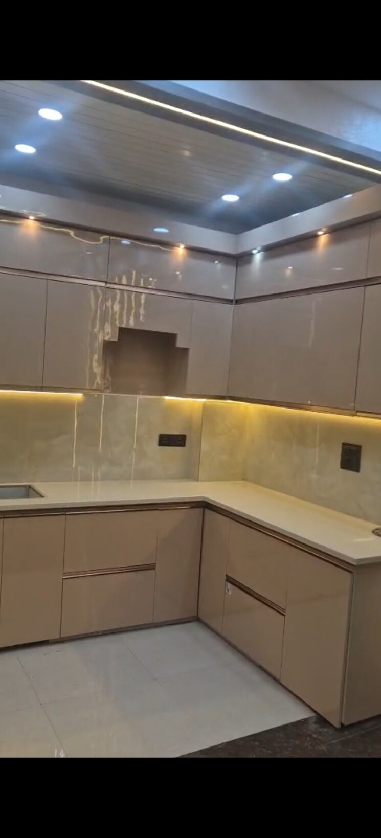 Kitchen, gyan khand ii 2 Bedroom 1000 Sq.Ft. Builder Floor In Gyan Khand ii Ghaziabad 9099341