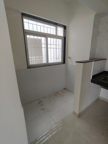 Room in 2 BHK Apartment at Fortune Prima, Mohammadwadi – for Rent