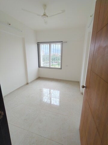 Room in 2 BHK Apartment at Fortune Prima, Mohammadwadi – for Rent