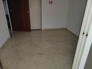 Room in 2 BHK Apartment at RS Kalpvruksh, Vadgaon Budruk – for Rent