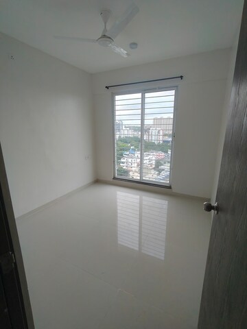 Room in 2 BHK Apartment at Goel Ganga Millennia, Undri – for Rent