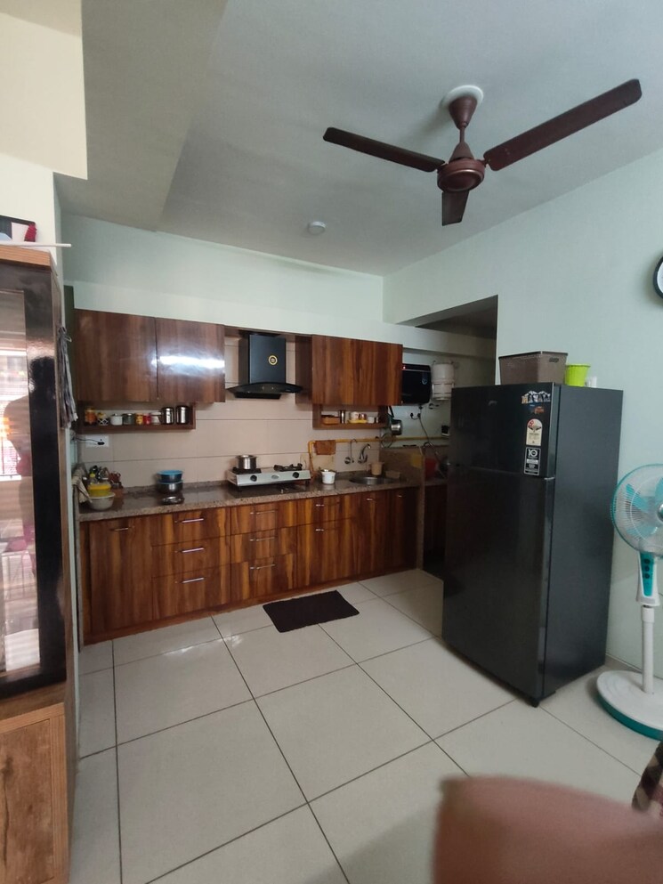 Kitchen, sun-atmosphere 2 Bedroom 1228 Sq.Ft. Apartment In Shela Ahmedabad 9099336