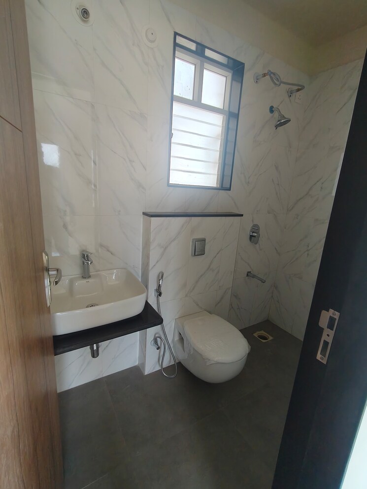 Bathroom, nyati-exuberance-1 2 Bedroom 703 Sq.Ft. Apartment In Undri Pune 9099353