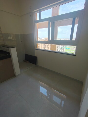 Room in 2 BHK Apartment at Nyati Exuberance 1, Undri – for Rent