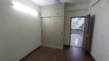 Room in 3 BHK Apartment at Puri Vip Floors, Sector 81 – for Rent