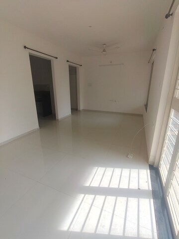 Room in 2 BHK Apartment at AG Imperial Towers, Kondhwa – for Rent