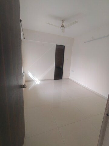 Room in 2 BHK Apartment at AG Imperial Towers, Kondhwa – for Rent