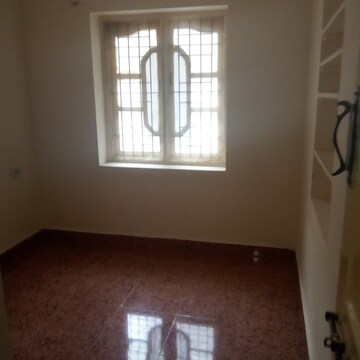 Room in 2 BHK Builder Floor at Ejipura – for Rent