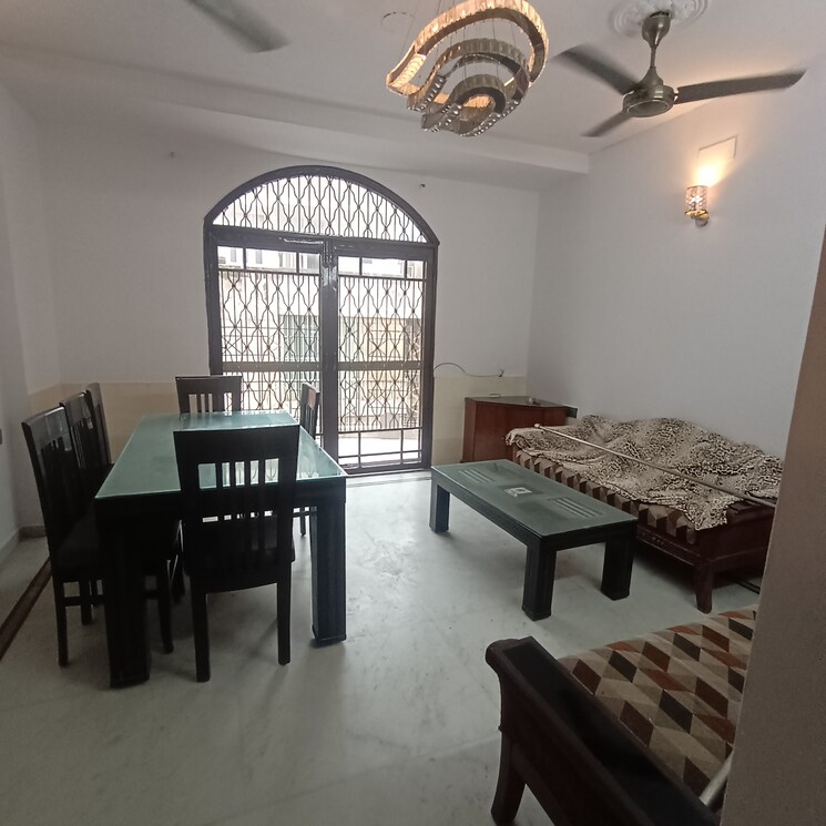 Living Room, chittaranjan park 2.5 Bedroom 1200 Sq.Ft. Builder Floor In Chittaranjan Park Delhi 9099431