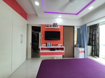 Bedroom in 3 BHK Apartment at DB Woods, Goregaon East – for Rent