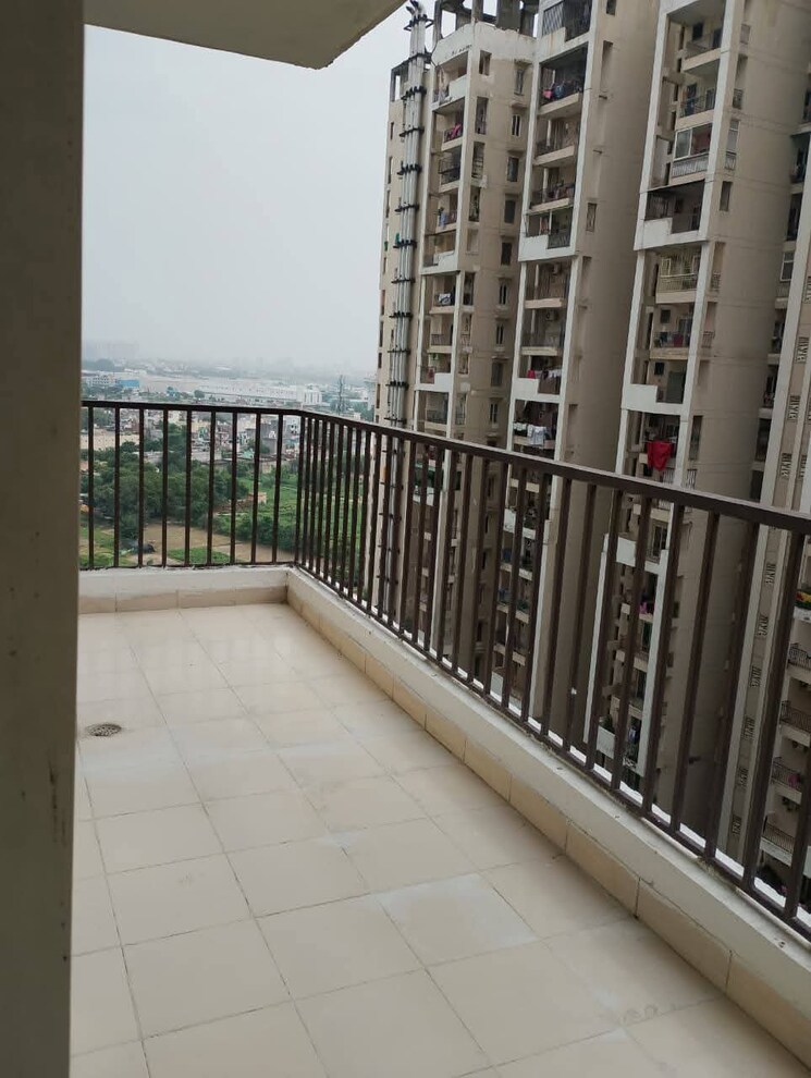 Balcony, panchsheel-greens-ii 2.5 Bedroom 1350 Sq.Ft. Apartment In Sector 16 Greater Noida Greater Noida 9099411