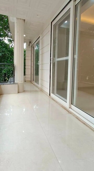 Building Lobby in 4 BHK Builder Floor at Paryavaran Complex – for Rent