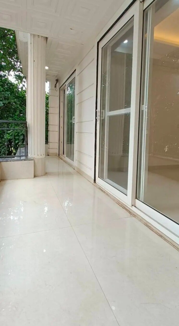 undefined, paryavaran complex 4 Bedroom 2250 Sq.Ft. Builder Floor In Paryavaran Complex Delhi 9099420