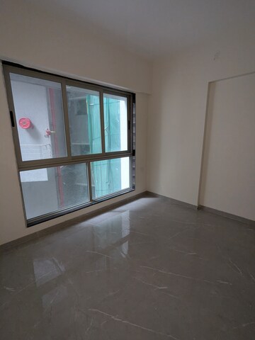 Room in 1 BHK Apartment at Veena Smart Homes, Kandivali West – for Rent