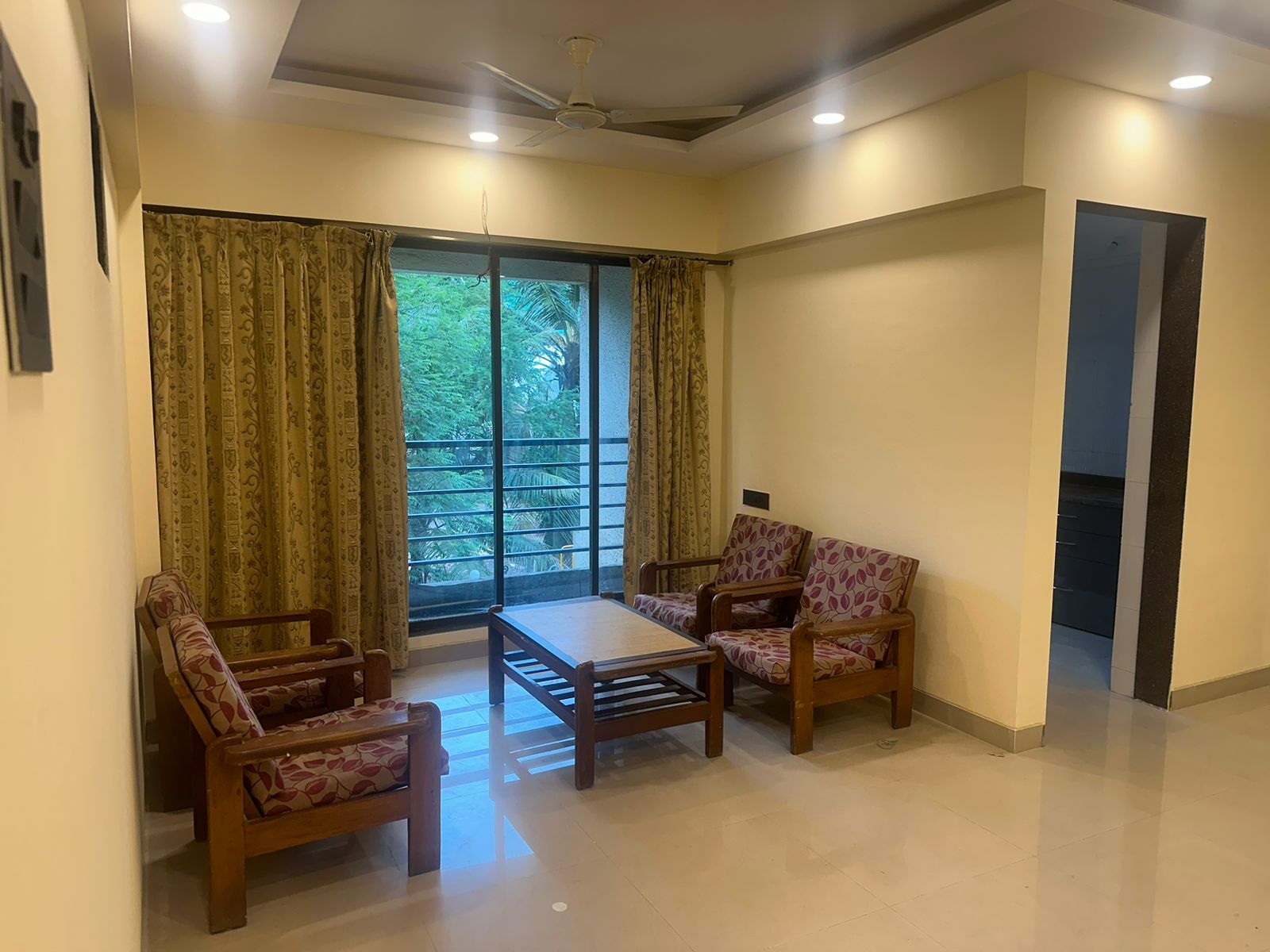 2 BHK + Extra Room Apartment For Rent in Kamdhenu Pride