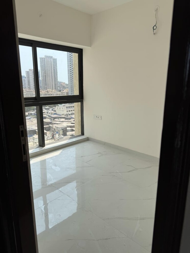Room, level-the-residences 2 Bedroom 810 Sq.Ft. Apartment In Andheri West Mumbai 9099468