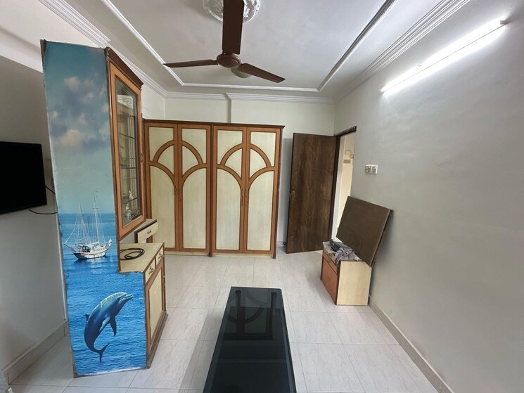 Living Room, dn nagar 2 Bedroom 680 Sq.Ft. Apartment In Dn Nagar Mumbai 9099492