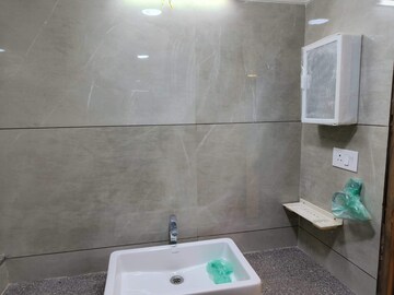 Bathroom in 4 BHK Apartment at Vastrapur – for Rent