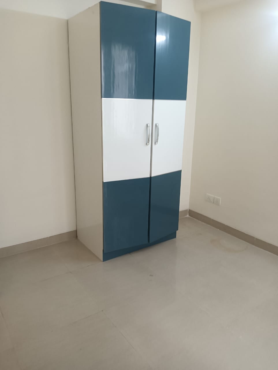 2.5 BHK + Servant Room 1350 Sq.Ft. Builder Floor in Orchid Island