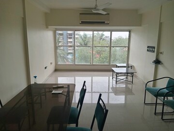 2 BHK Apartment For Rent in Seven Bungalow, Andheri West