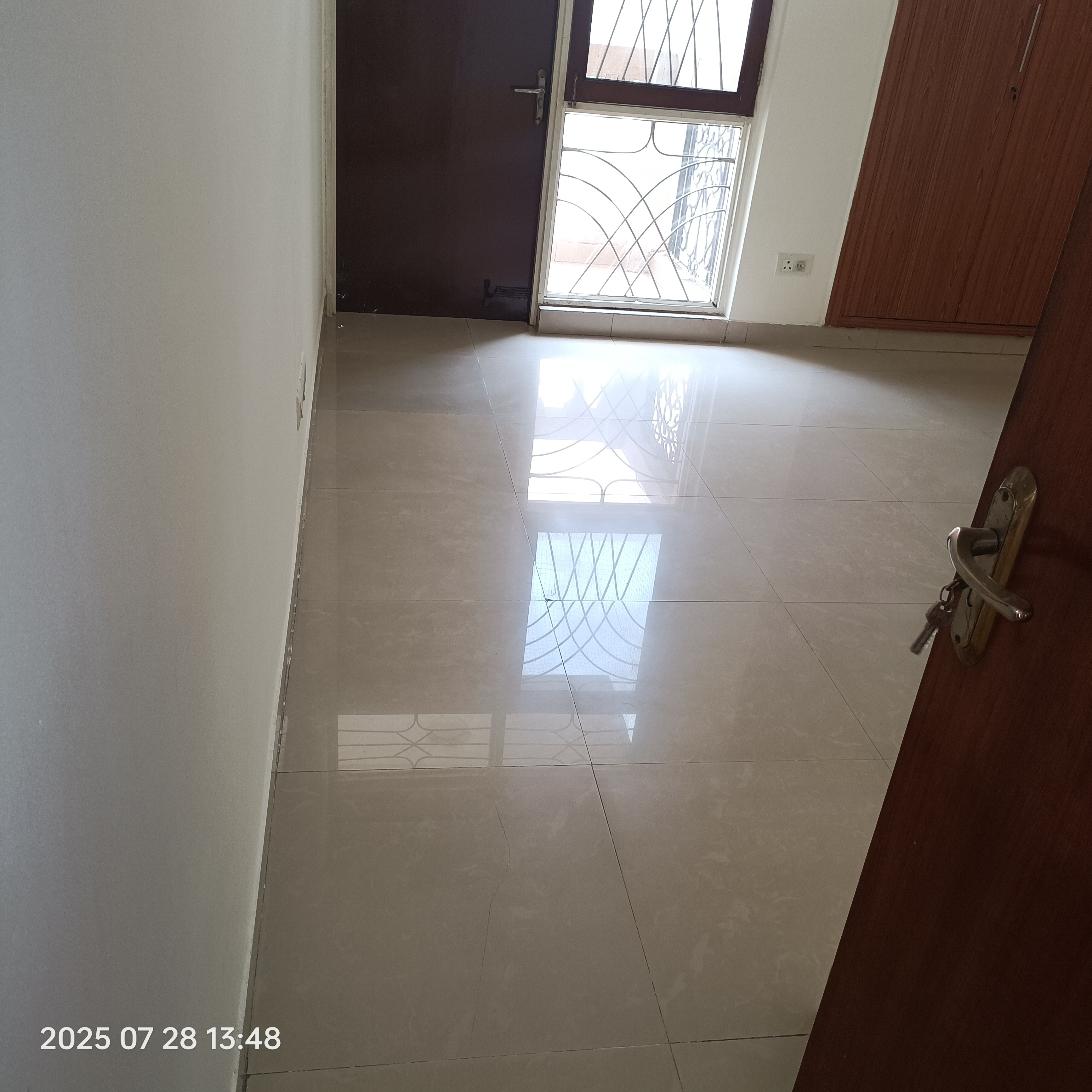 5 BHK + Servant Room,Study Room 4200 Sq.Ft. Penthouse in Parsvnath Green Ville