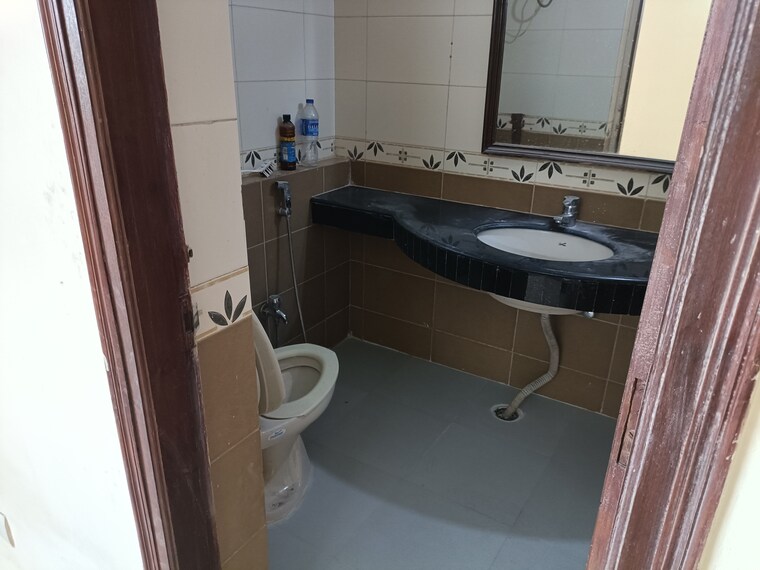 Bathroom, parsvnath-green-ville 5 Bedroom 4200 Sq.Ft. Penthouse In Sector 48 Gurgaon 9099556