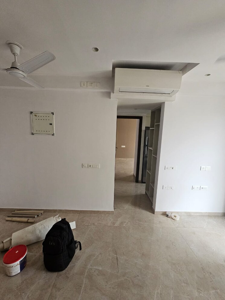 Room, hiranandani-regent-hill 1 Bedroom 381 Sq.Ft. Apartment In Powai Mumbai 9099501