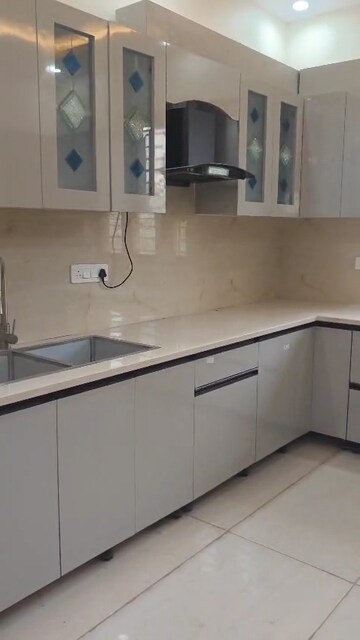 Kitchen in 3 BHK Builder Floor at BPTP District, Sector 81 – for Rent