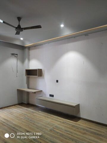 Furnished Amenities in 4 BHK Builder Floor at Sushant Lok Iii – for Sale