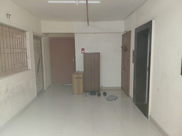 Room in 2 BHK Apartment at Shatrughan Kutir CHS, Yashaswi Nagar – for Rent