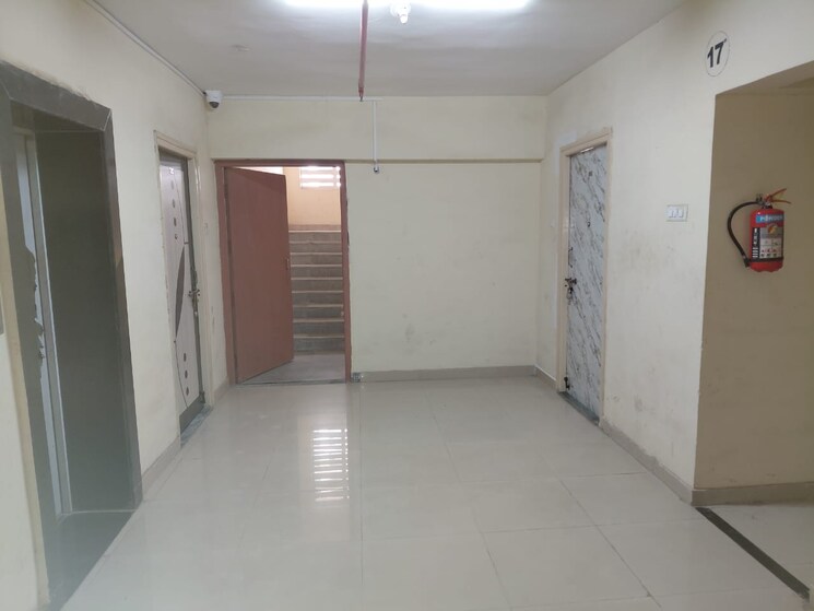 Room, shatrughan-kutir-chs 2 Bedroom 700 Sq.Ft. Apartment In Yashaswi Nagar Thane 9099632