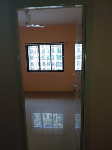 Room in 2 BHK Apartment at Shatrughan Kutir CHS, Yashaswi Nagar – for Rent