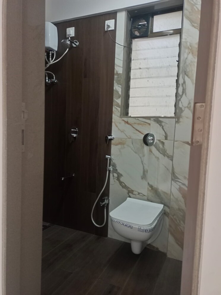 Bathroom, kalpana-chs-tilak-nagar 2 Bedroom 652 Sq.Ft. Apartment In Tilak Nagar Mumbai 9099637
