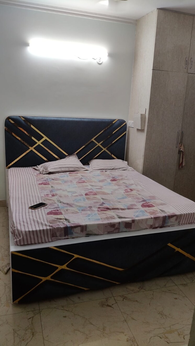 Bedroom, amrapali-pan-oasis 3 Bedroom 1600 Sq.Ft. Apartment In Sector 70 Noida 9099687