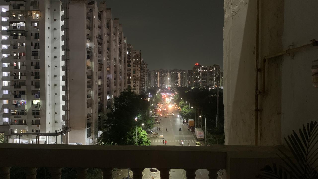 2 BHK + Study Room 1180 Sq.Ft. Apartment in Amrapali Silicon City