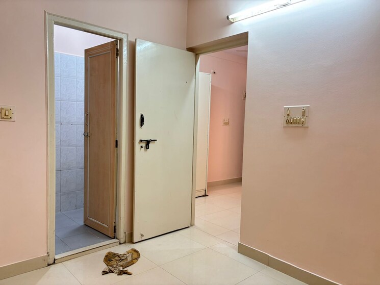 Room, bellandur 1 Bedroom 500 Sq.Ft. Independent House In Bellandur Bangalore 9099691