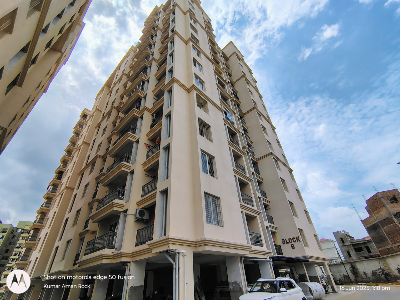 3 BHK Apartment For Sale in Oak Elegance