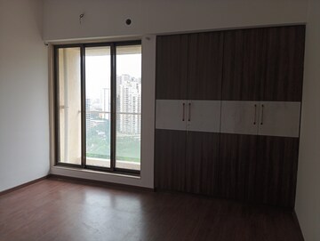 Room in 3 BHK Apartment at Cosmos Horizon Phase 2, Pokhran Road No Two – for Rent