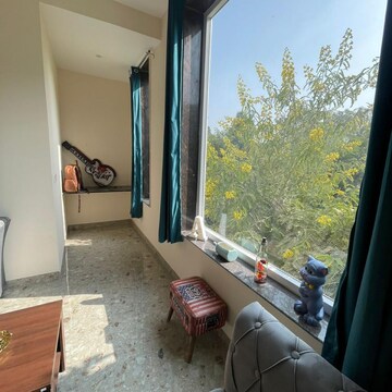 Balcony in 1 BHK Builder Floor at Ansal Sushant Lok I, Sector 43 – for Rent