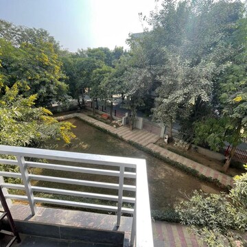 Balcony in 1 BHK Builder Floor at Ansal Sushant Lok I, Sector 43 – for Rent