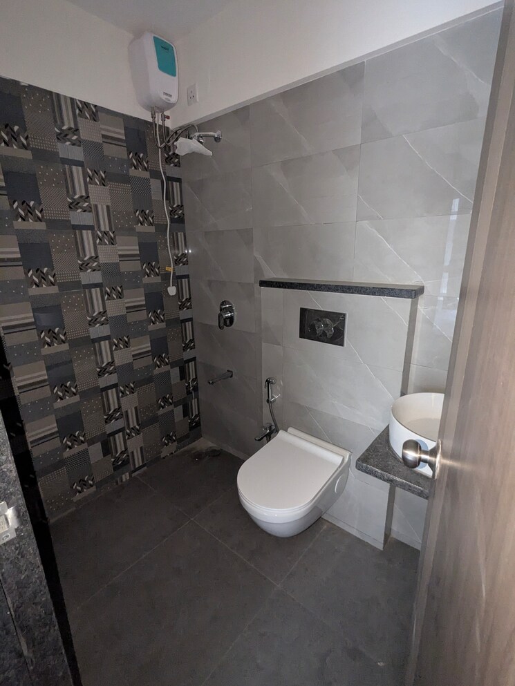 Bathroom, veena-smart-homes 1 Bedroom 393 Sq.Ft. Apartment In Kandivali West Mumbai 9099751