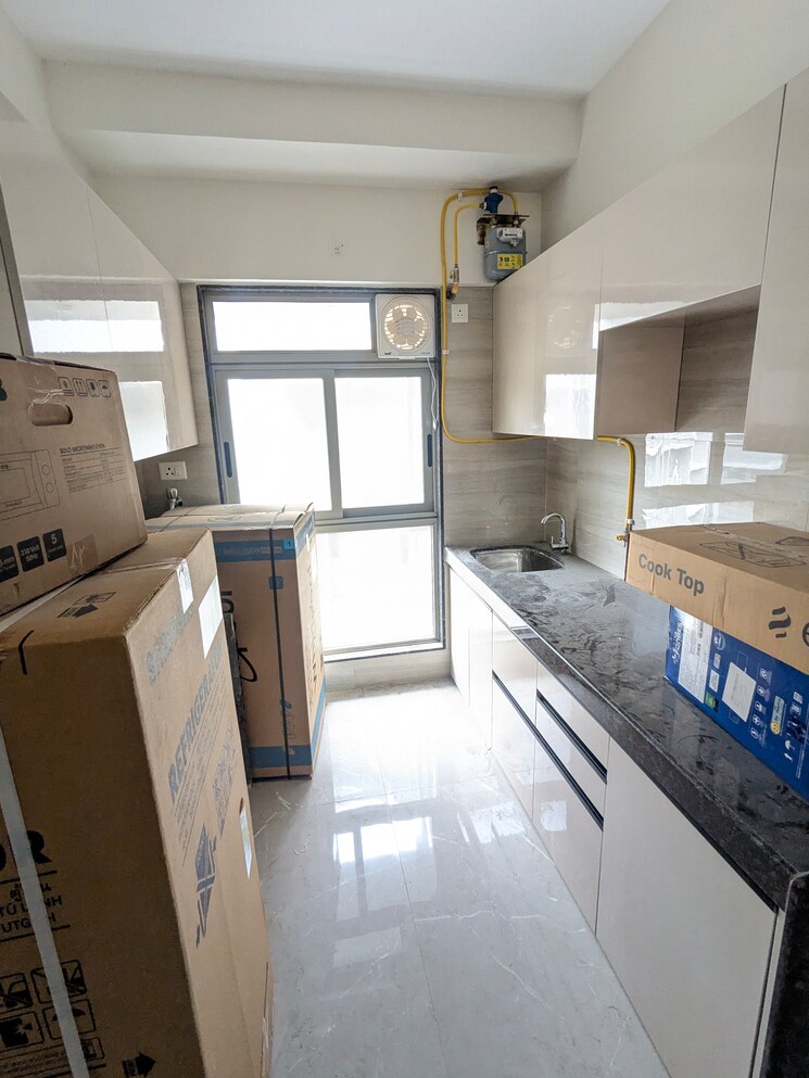 Kitchen, veena-smart-homes 1 Bedroom 393 Sq.Ft. Apartment In Kandivali West Mumbai 9099751