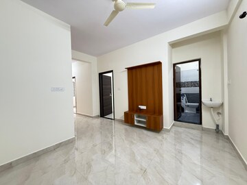 Room in 2 BHK Builder Floor at Bellandur – for Rent