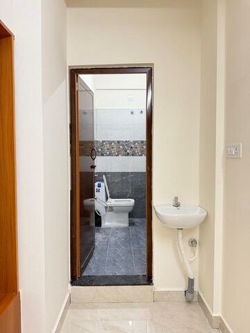 Attached Bathroom in 2 BHK Builder Floor at Bellandur – for Rent