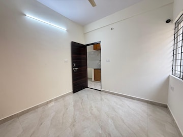 Room in 2 BHK Builder Floor at Bellandur – for Rent