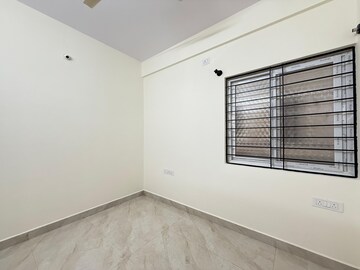 Room in 2 BHK Builder Floor at Bellandur – for Rent