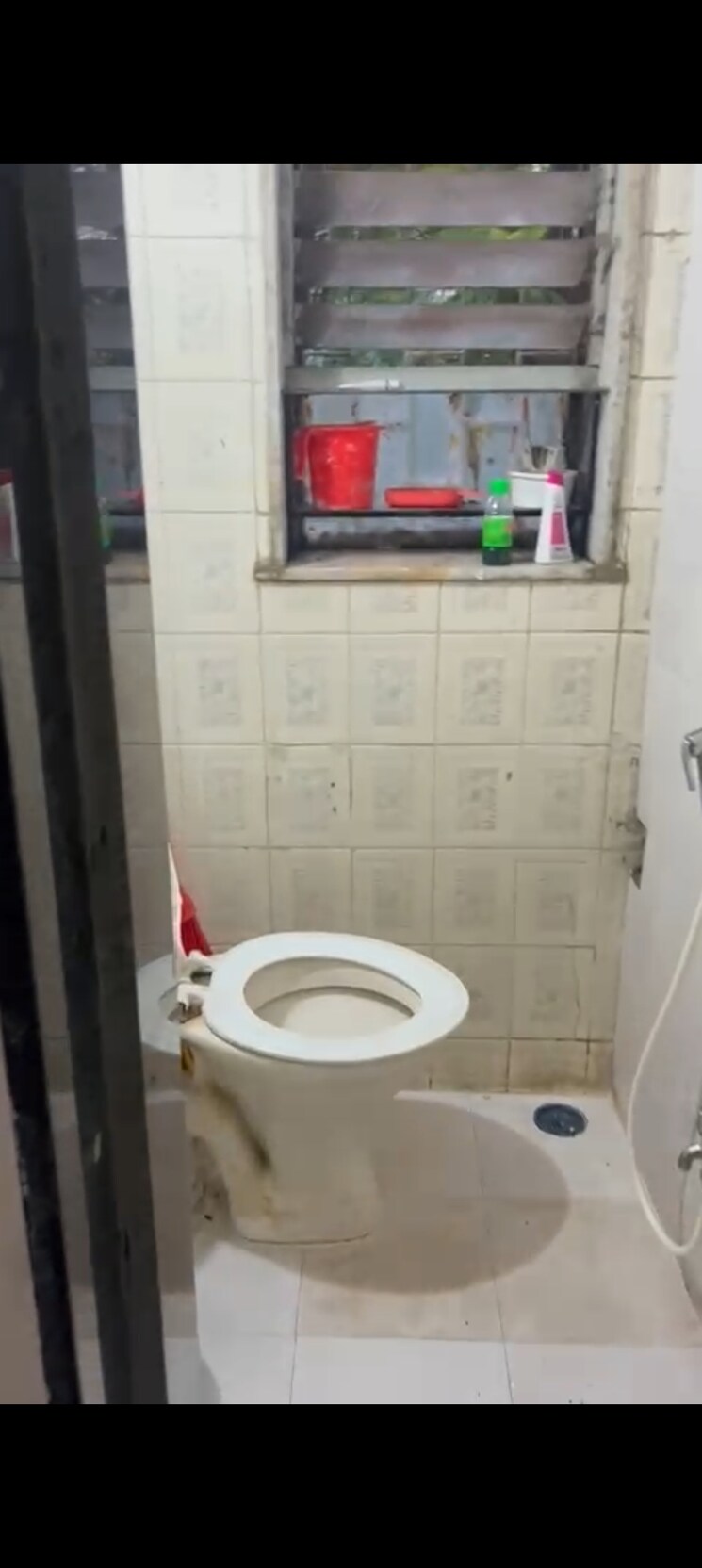 Bathroom, poonam-jewel 1 Bedroom 500 Sq.Ft. Apartment In Poonam Nagar Mumbai 9099773