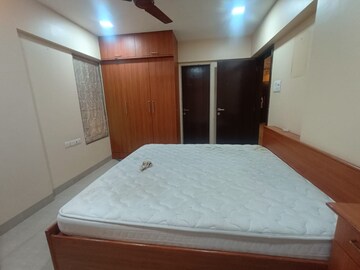 Bedroom in 2 BHK Apartment at Chetan CHS, Chembur – for Rent