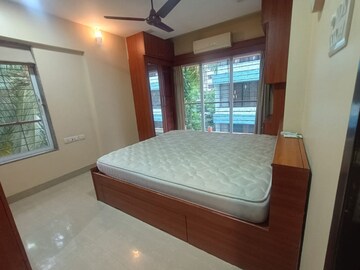Bedroom in 2 BHK Apartment at Chetan CHS, Chembur – for Rent