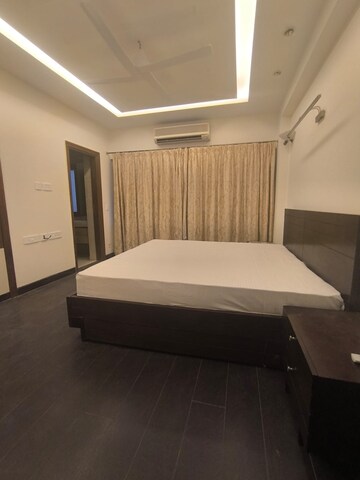 Master Bedroom in 3 BHK Apartment at Prithviraj Road – for Rent